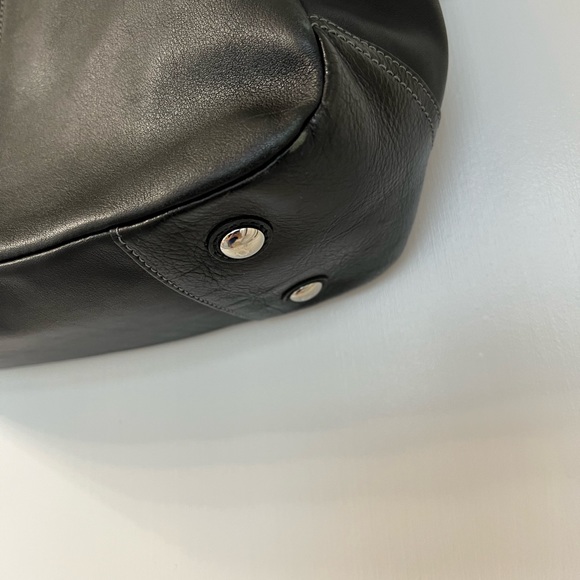 Coach Black Pleated Soft Leather Logo Charm Zip Closure Shoulder Bag Womens - Picture 9 of 9